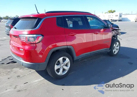 2018 Jeep Compass Latitude 4X4 z USA, uszkodzony, nr VIN 3C4NJDBB7JT262661